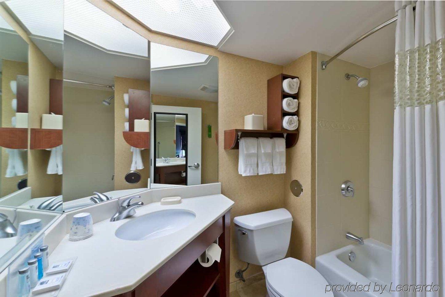 Hampton Hotel 3*